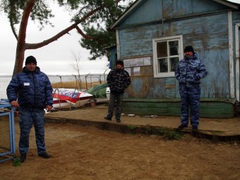 Саратовских яхтсменов удерживали в полиции, пока неизвестные ломали их имущество