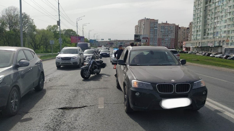 В Саратове мотоциклист пострадал при столкновении с BMW