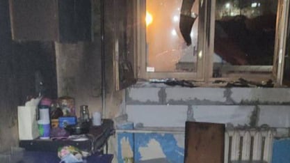 В Саратове пожарные спасли двоих детей и 18 взрослых из горящей пятиэтажки